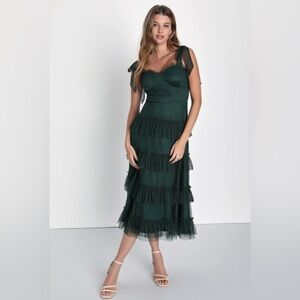 NWT Emerald Green Tiered Midi Dress